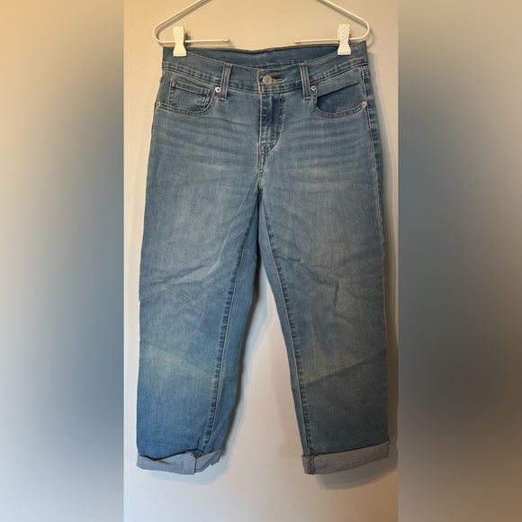 Levi’s Light Wash Denim - Picture 1 of 2